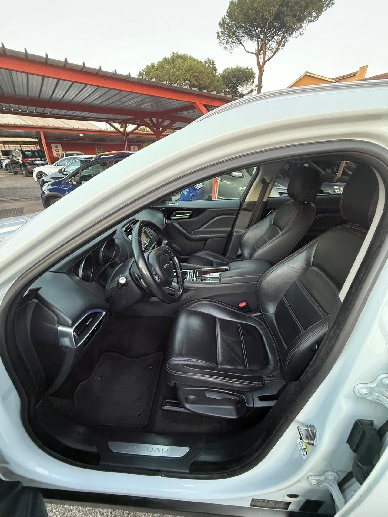 F-Pace 2.0 180 CV AWD/R-Sport/garanzia/unipro