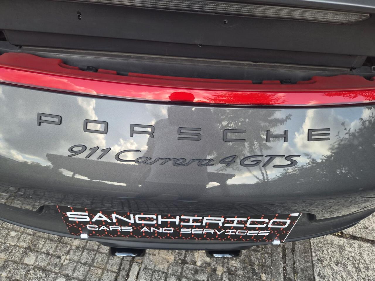 Porsche 911 3.0 Carrera 4 GTS Coupé
