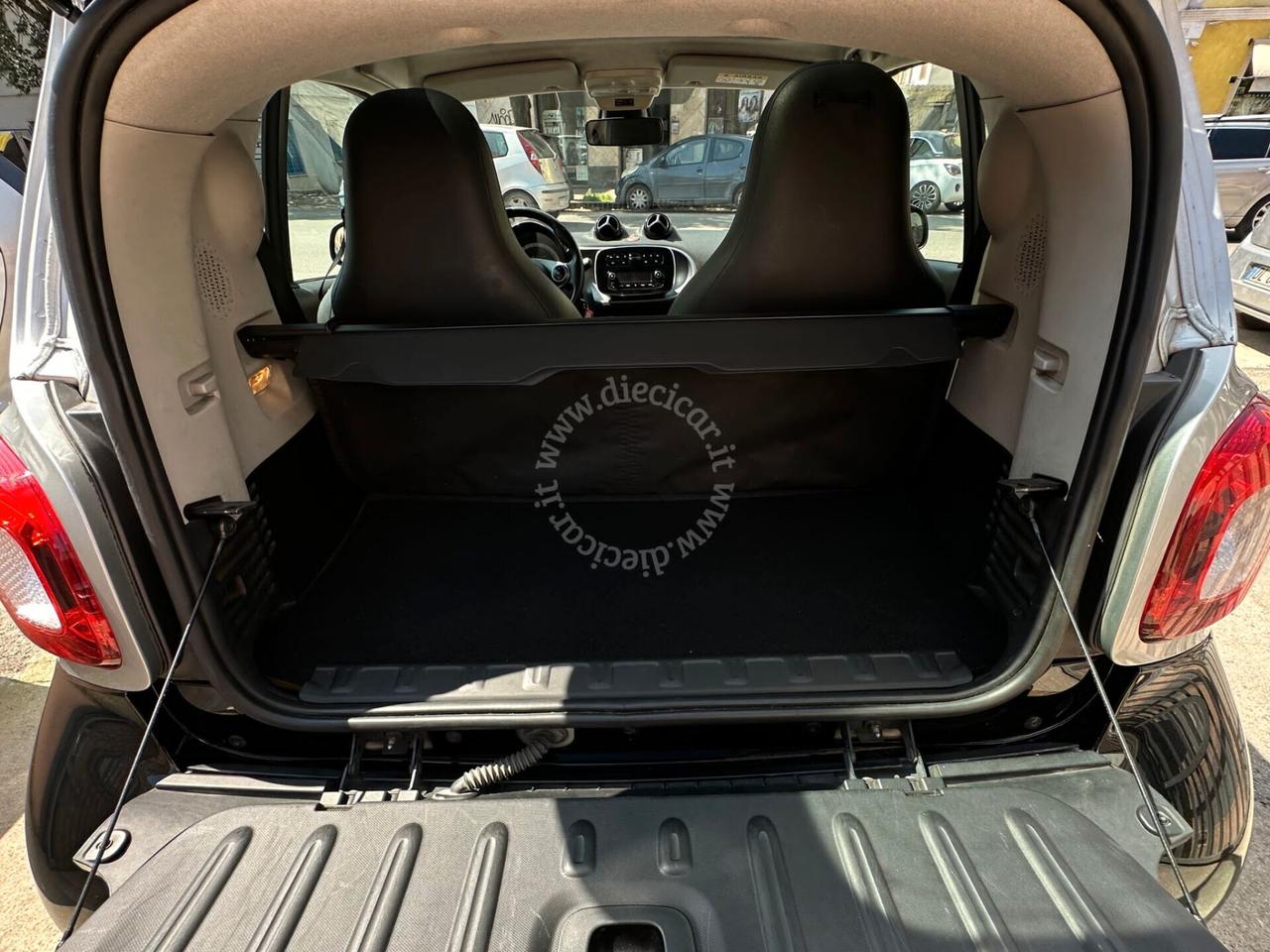 Smart ForTwo 70 1.0 twinamic Prime PELLE USB