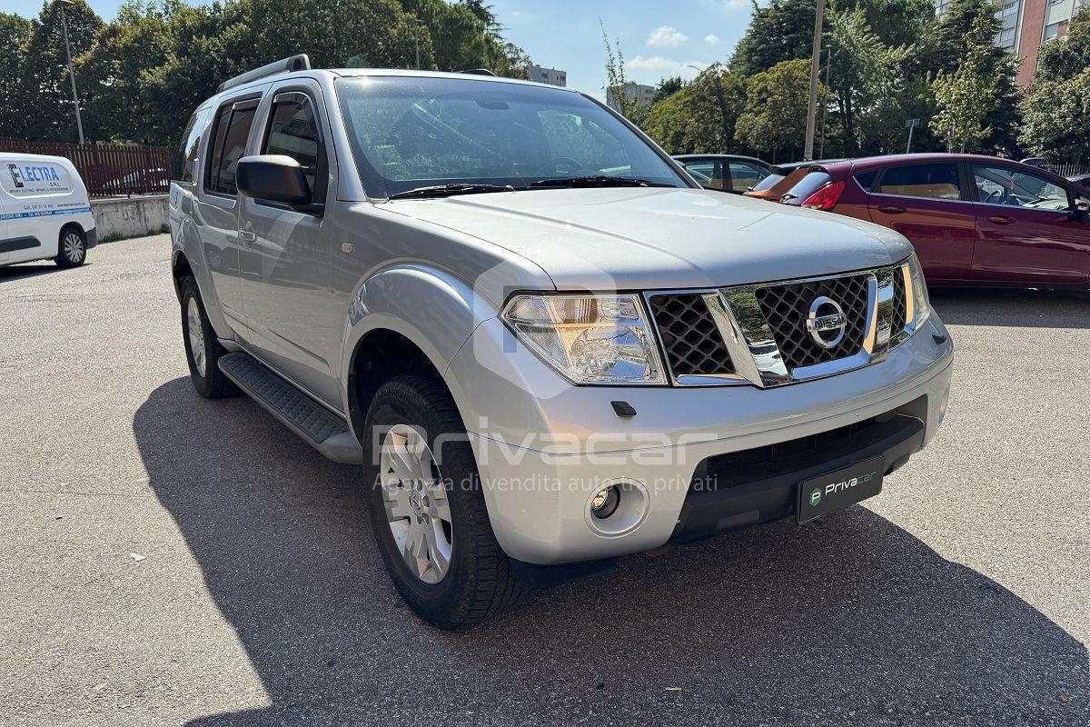 NISSAN Pathfinder 2.5 dCi SE