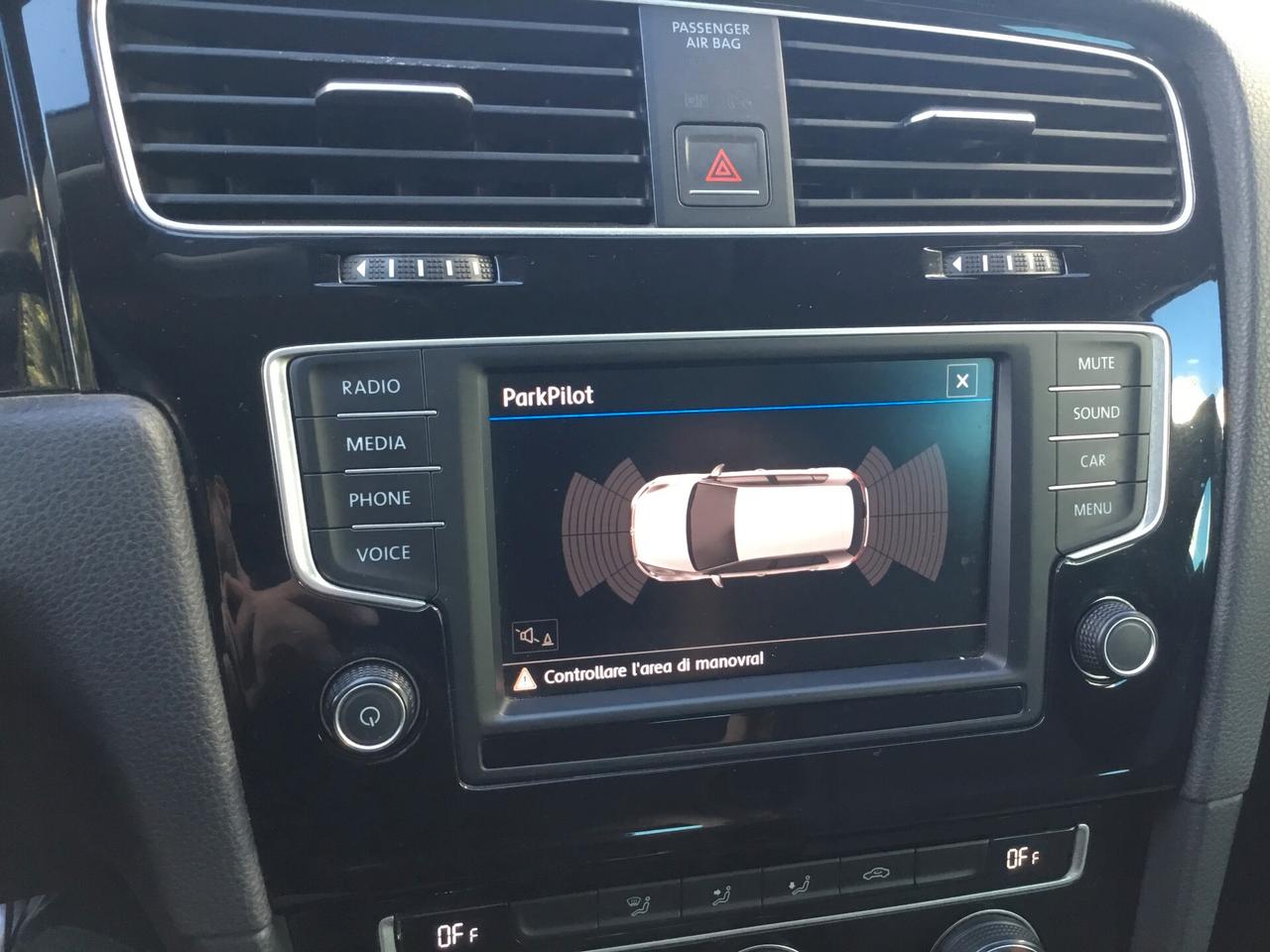 Volkswagen Golf 1.6 TDI 110 CV 5p. ALLESTIMENTO Rline