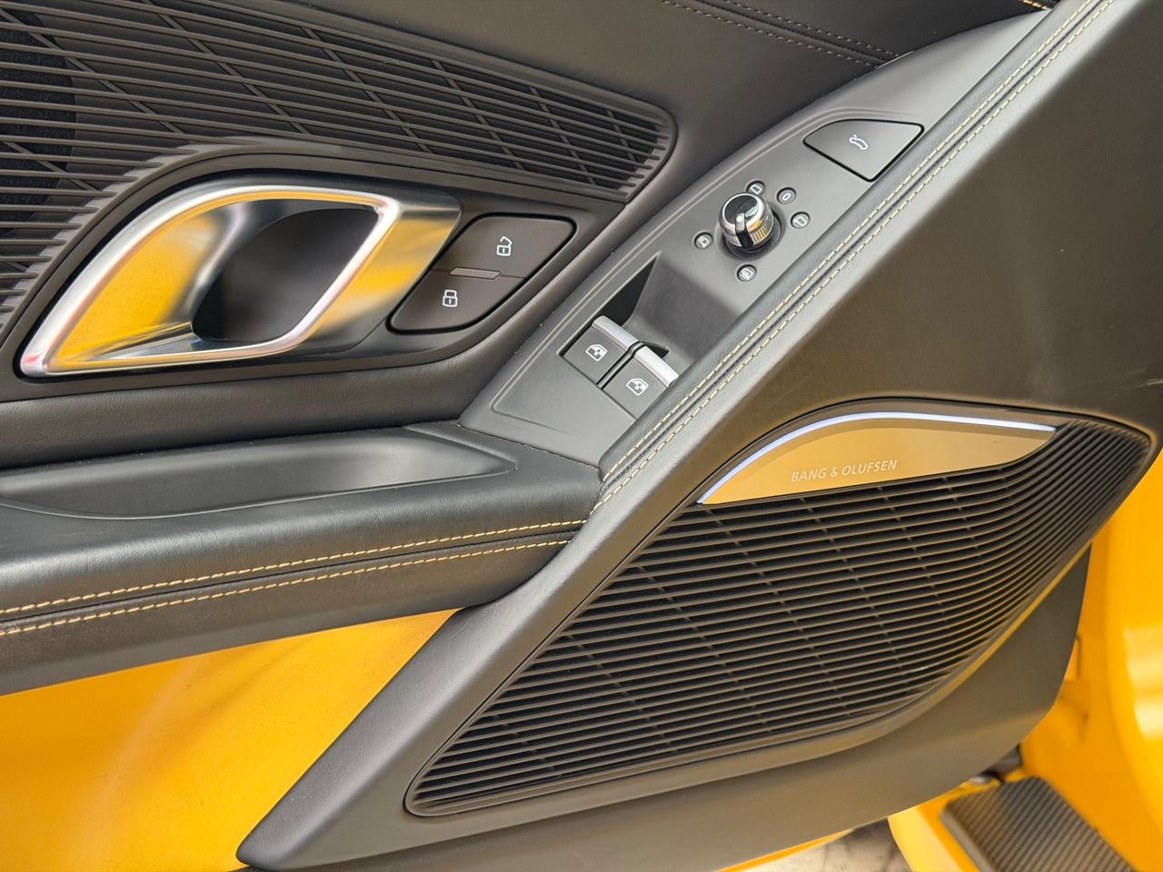 SCARICO CAPRISTO Audi R8 Coupé 5.2 FSI quattro S tronic plus