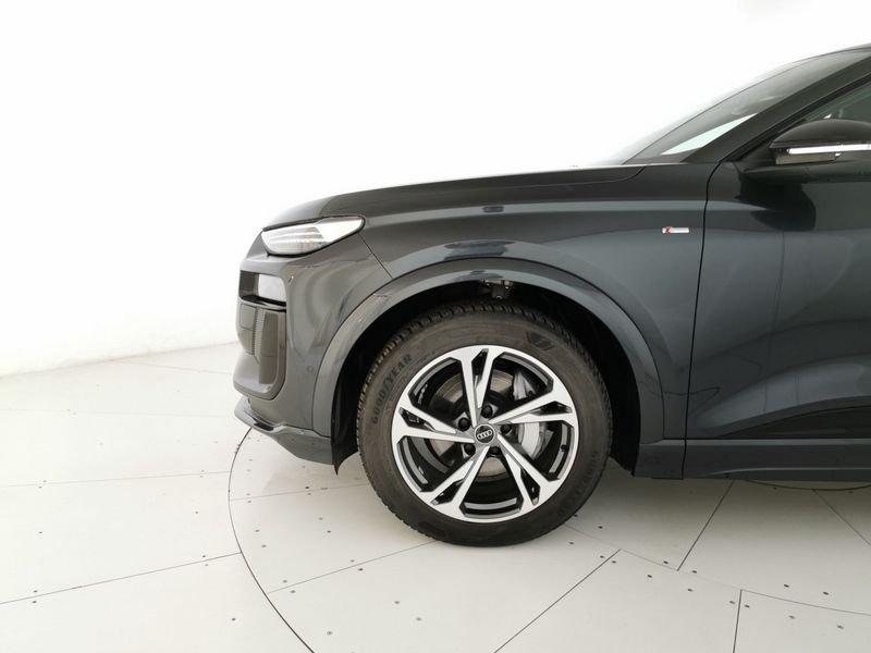 Audi Q6 e-tron S line edition quattro 387cv
