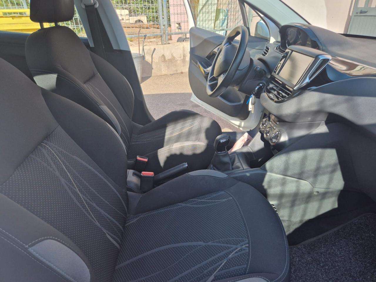 Peugeot 208 1.2 VTi 82 CV 5 porte Access