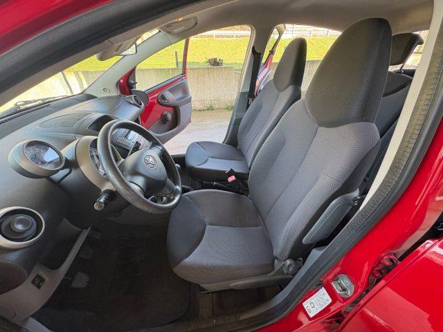 TOYOTA Aygo 1.0 12V VVT-i 5 porte OK NEOPATENTATI 5 PORTE