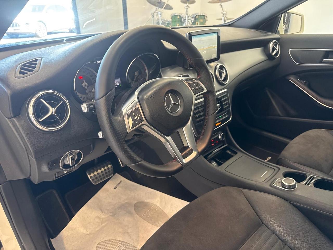 Mercedes-benz GLA 200 d Sport TETTO - 2017