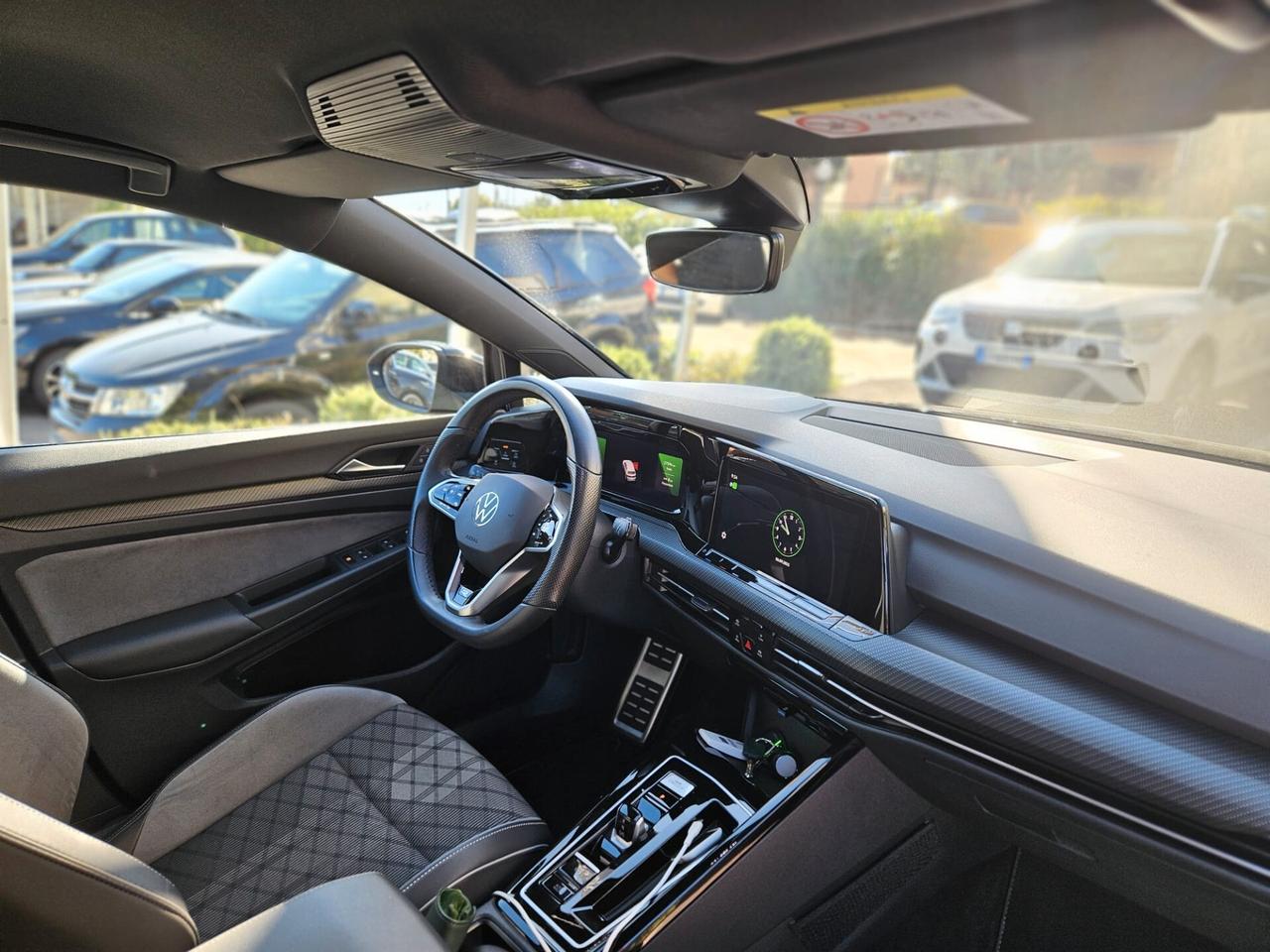 Volkswagen Golf 1.5 eTSI 150 CV DSG R-Line