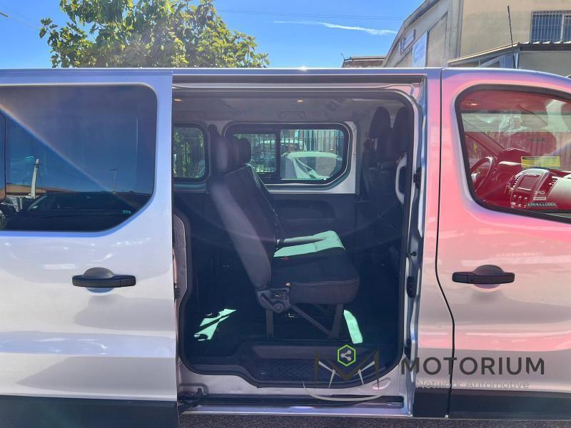 Renault Trafic T27 2.0 dCi 120CV PC-TN Intens