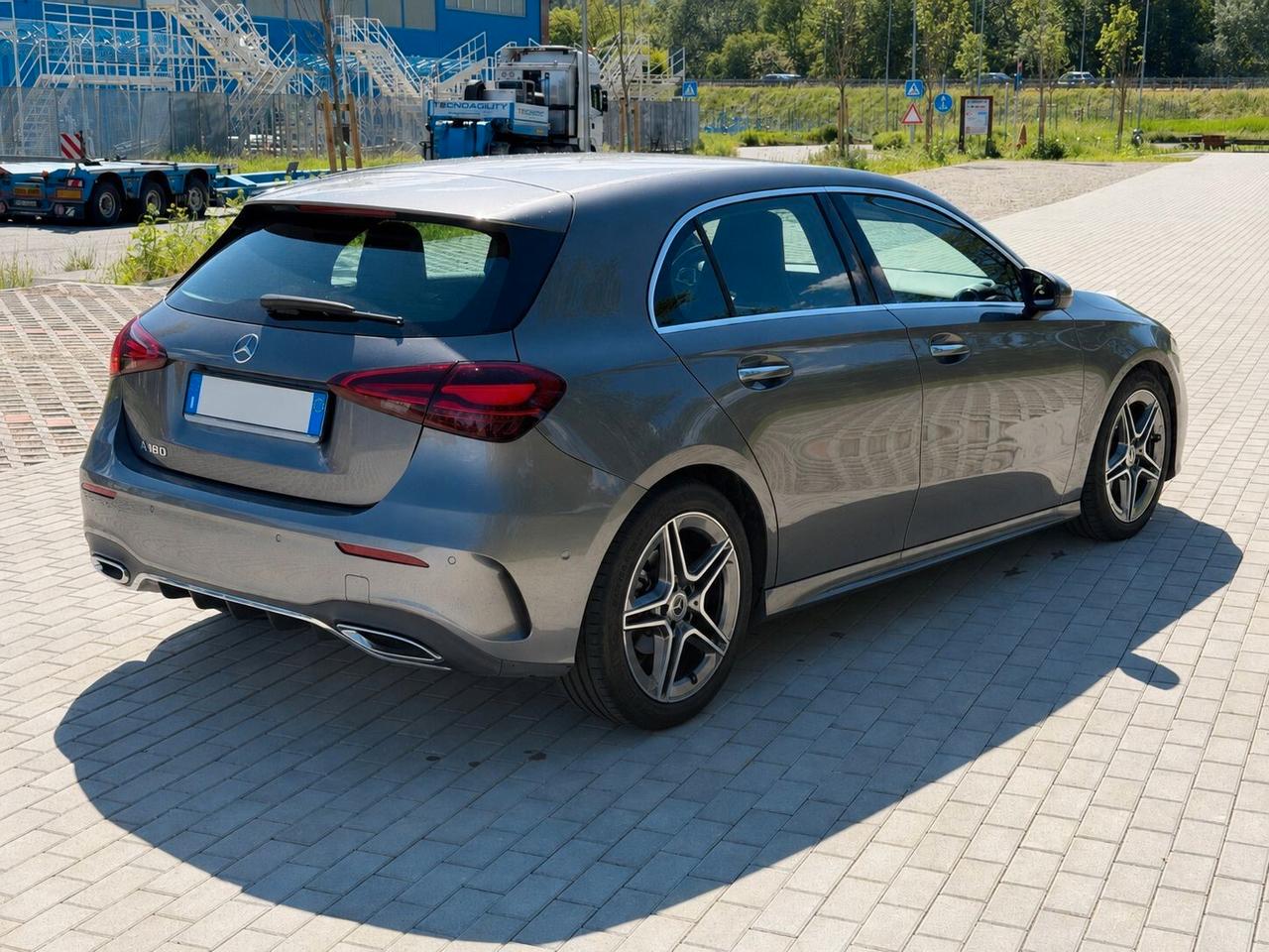 Mercedes-benz A 180 Automatic AMG Line Premium