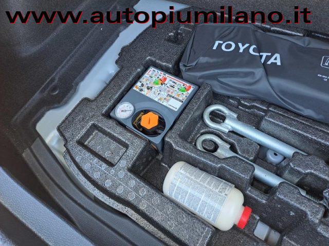 TOYOTA Corolla 1.8 Hybrid Active
