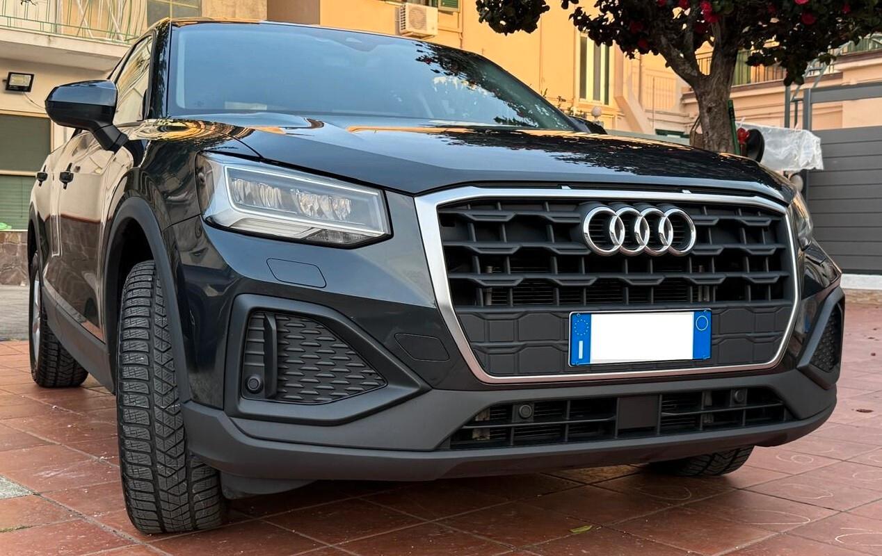 Audi Q2 35 TDI S tronic Business