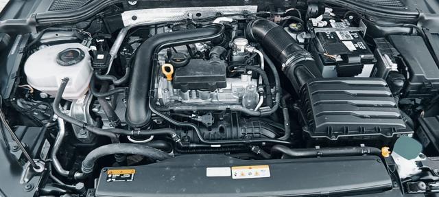 VOLKSWAGEN Golf 1.0 TSI EVO Life..anche per neopatentati