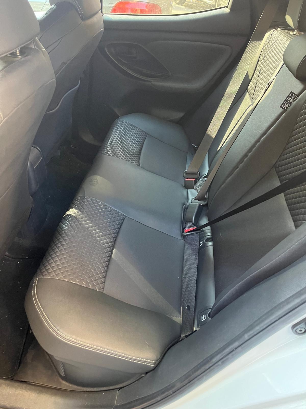 Toyota Yaris 1.5 Hybrid 5 porte Lounge