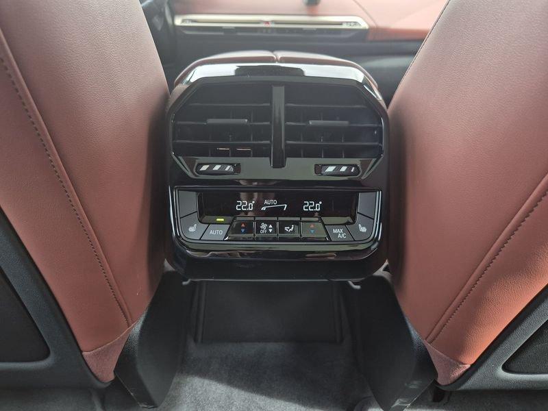BMW iX BMW i XDRIVE50