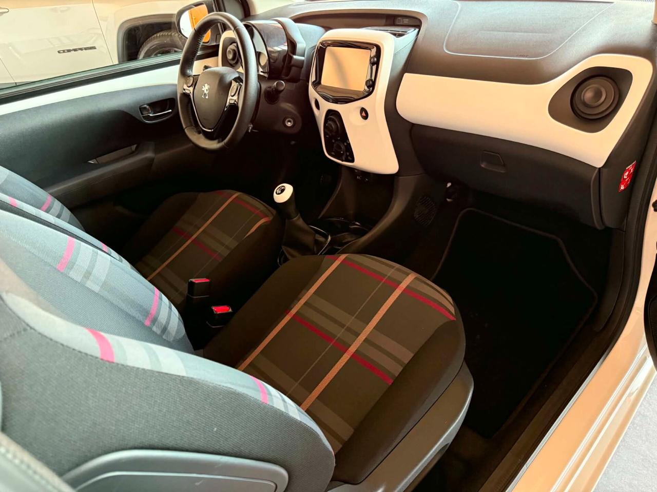 Peugeot 108 1.2 82Cv 3 porte Allure NEOPATENTATI