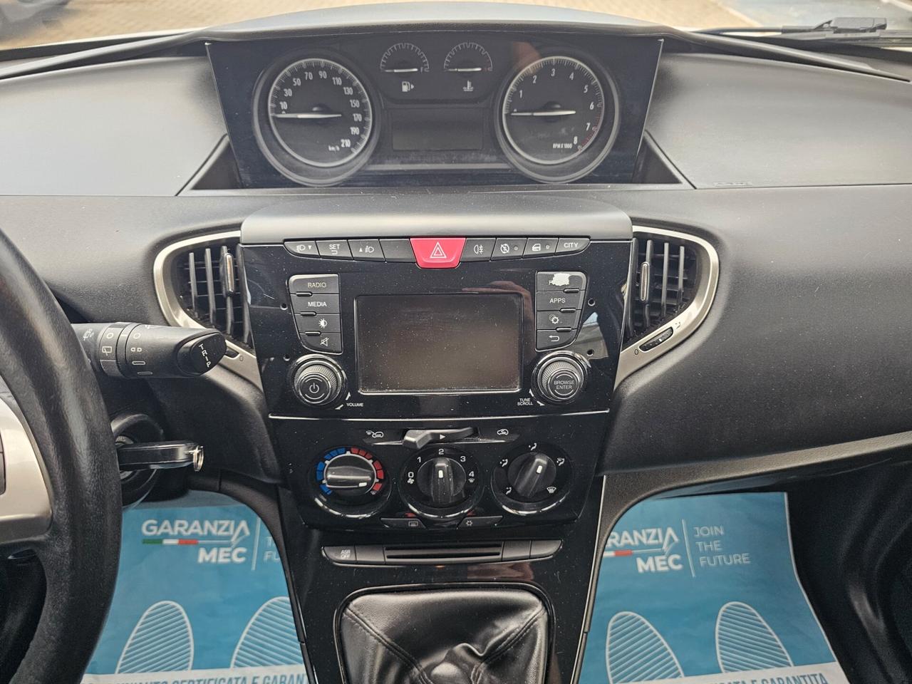 Lancia Ypsilon 1.2 69 CV 5 porte S&S Platinum - Unico proprietario
