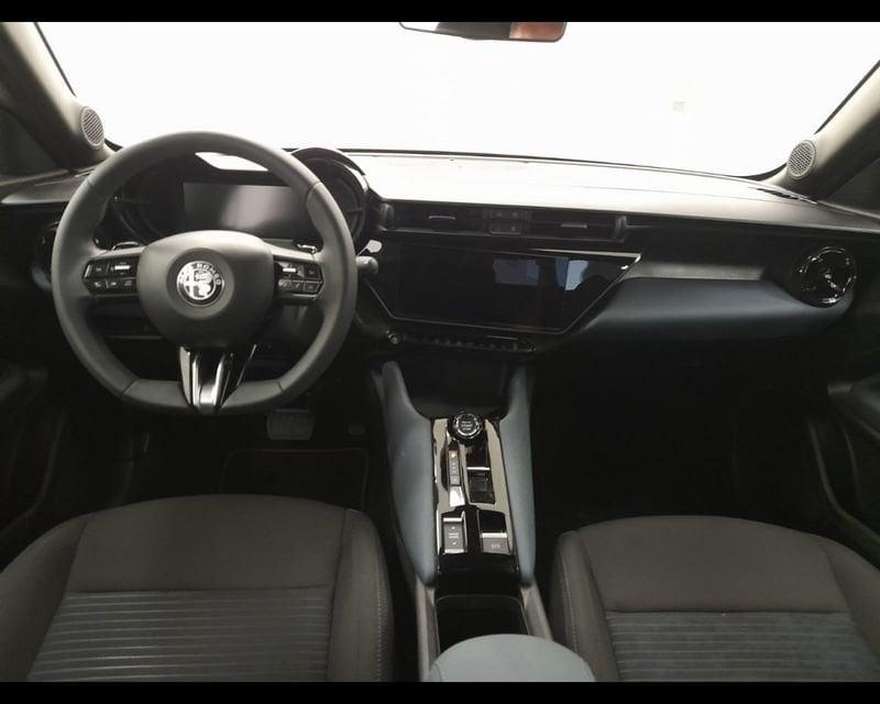 Alfa Romeo Junior Ibrida My25 Ibrida 1.2145cv Hybrid Edct6