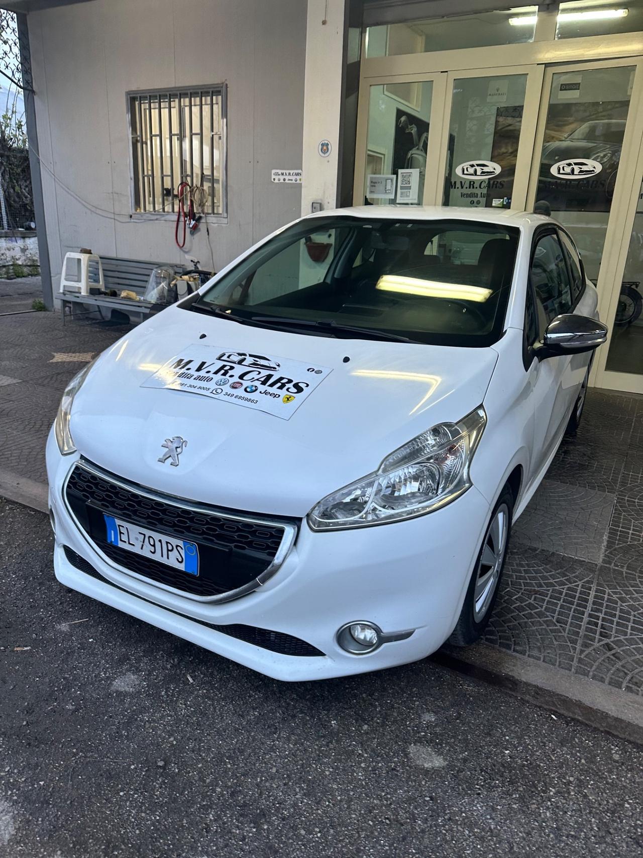 Peugeot 208 1.4 HDi 68 CV 3 porte Access