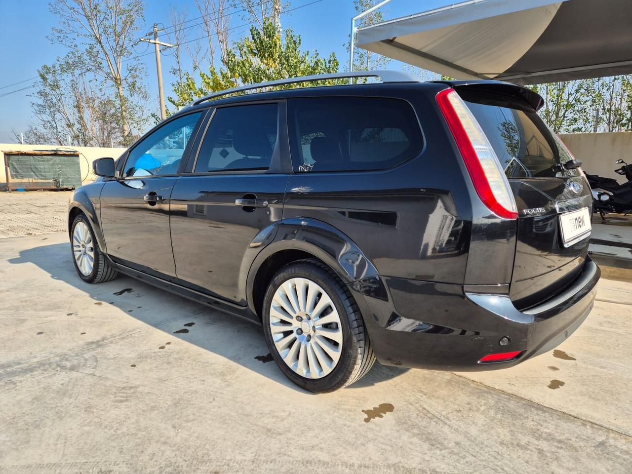 Ford Focus 2.0 (145CV) 5p. GPL TITANIUM