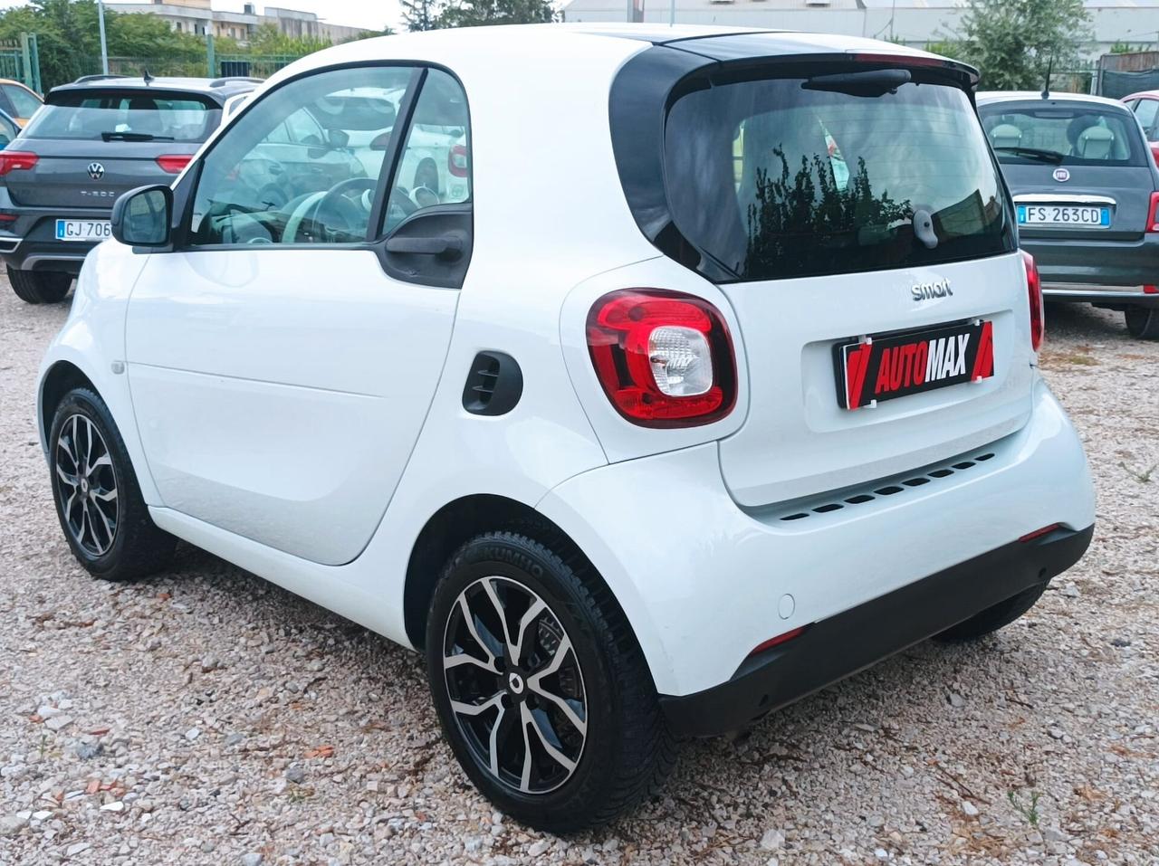 Smart ForTwo 70 1.0 black passion
