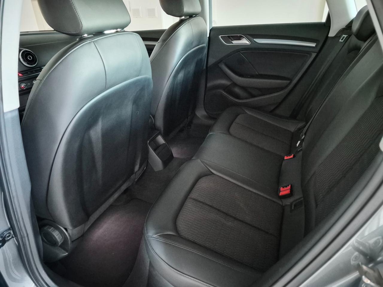 Audi A3 SPORTBACK 1.6 TDI AMBIENTE S TRONIC CRUISE C.16