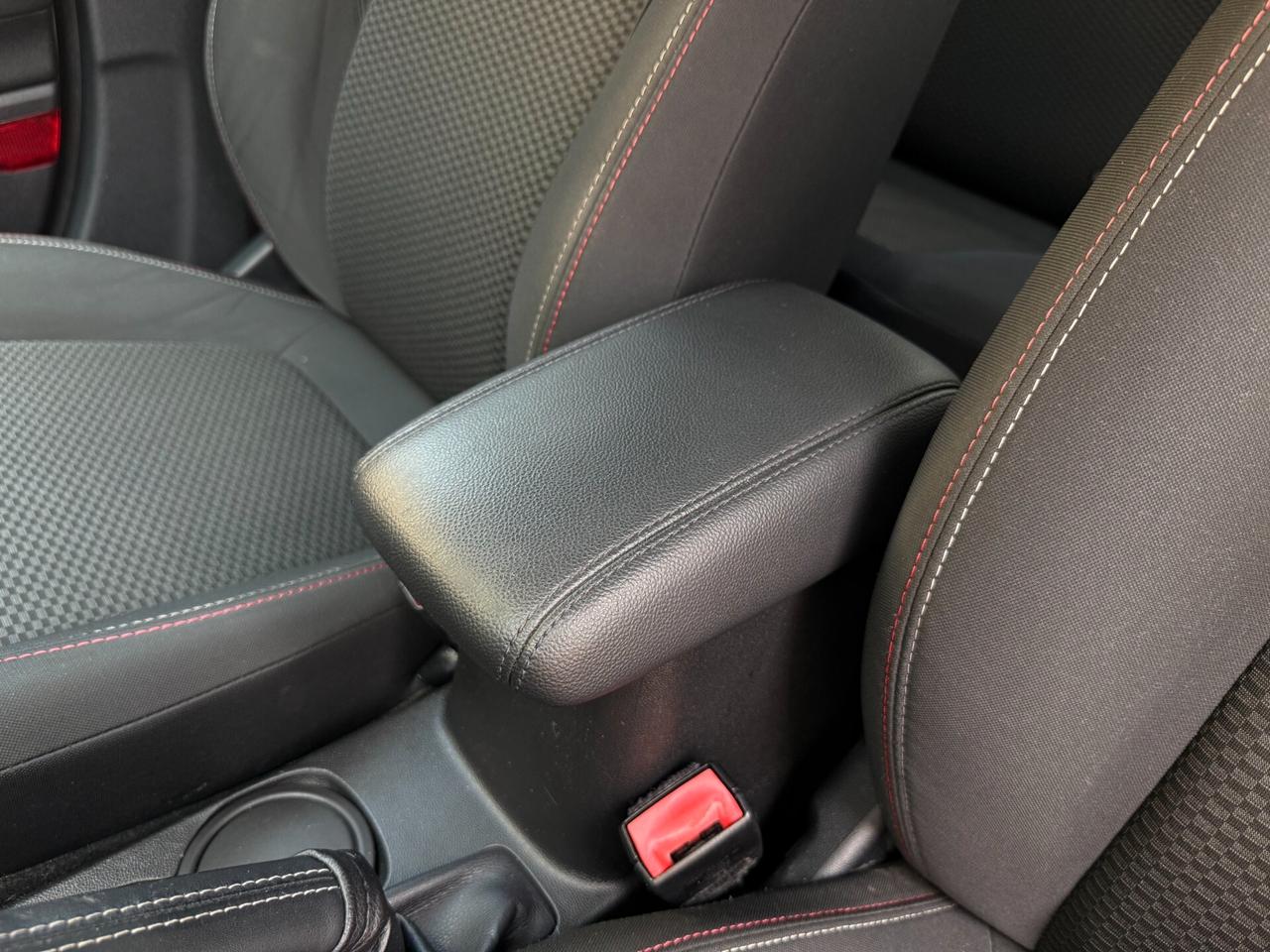 Ford Fiesta ST-LINE/1.5 86CV/NEOPATENTATI/CAR PLAY