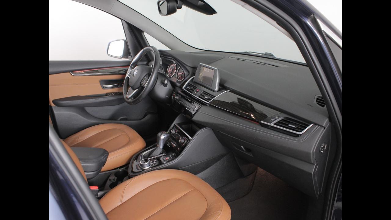 BMW Serie 2 F46 2015 Gran Tourer - 216d Gran Tourer Luxury 7p.ti auto