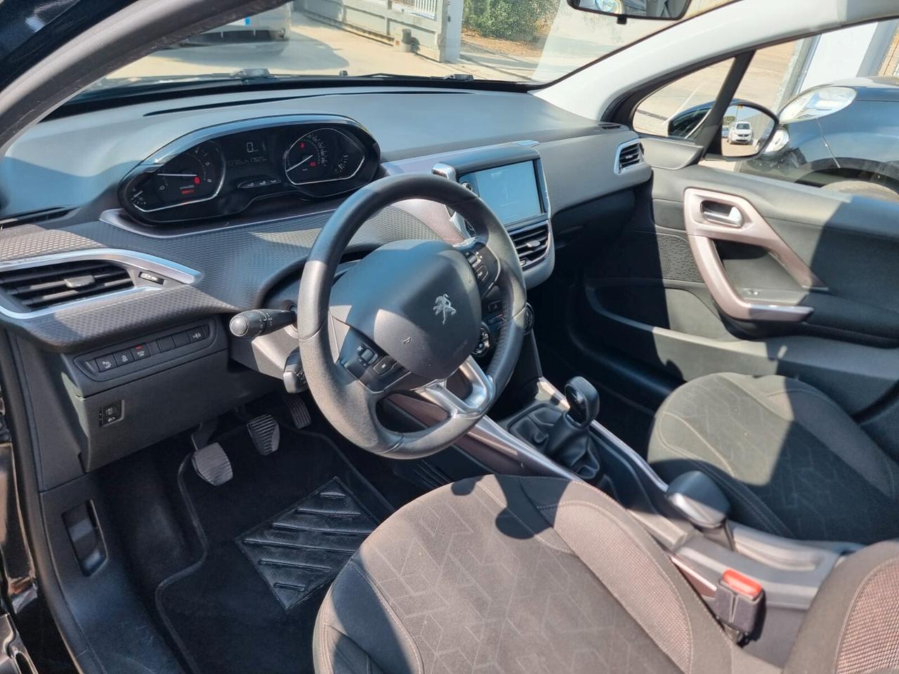 Peugeot 2008 1.6 e-HDi 92 CV Stop&Start Allure