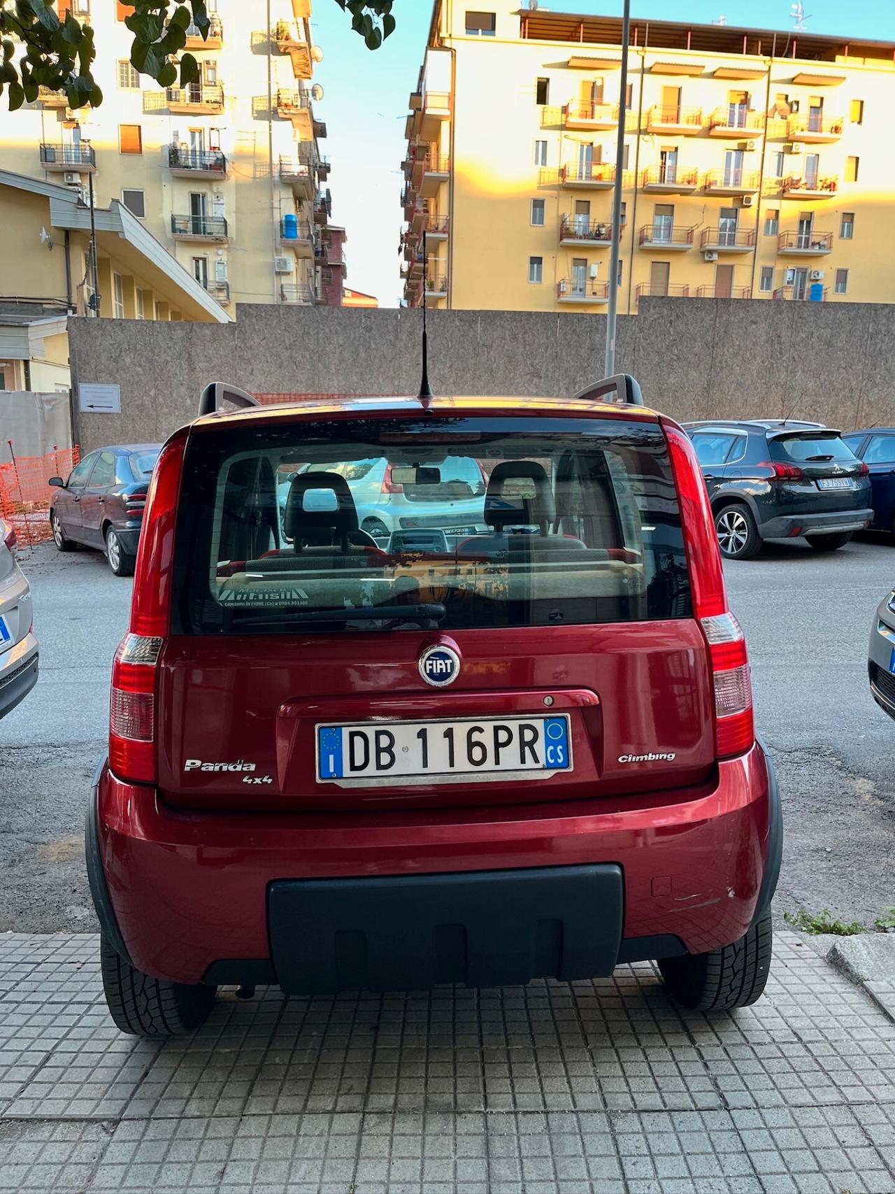 Fiat Panda 1.2 4x4 Climbing