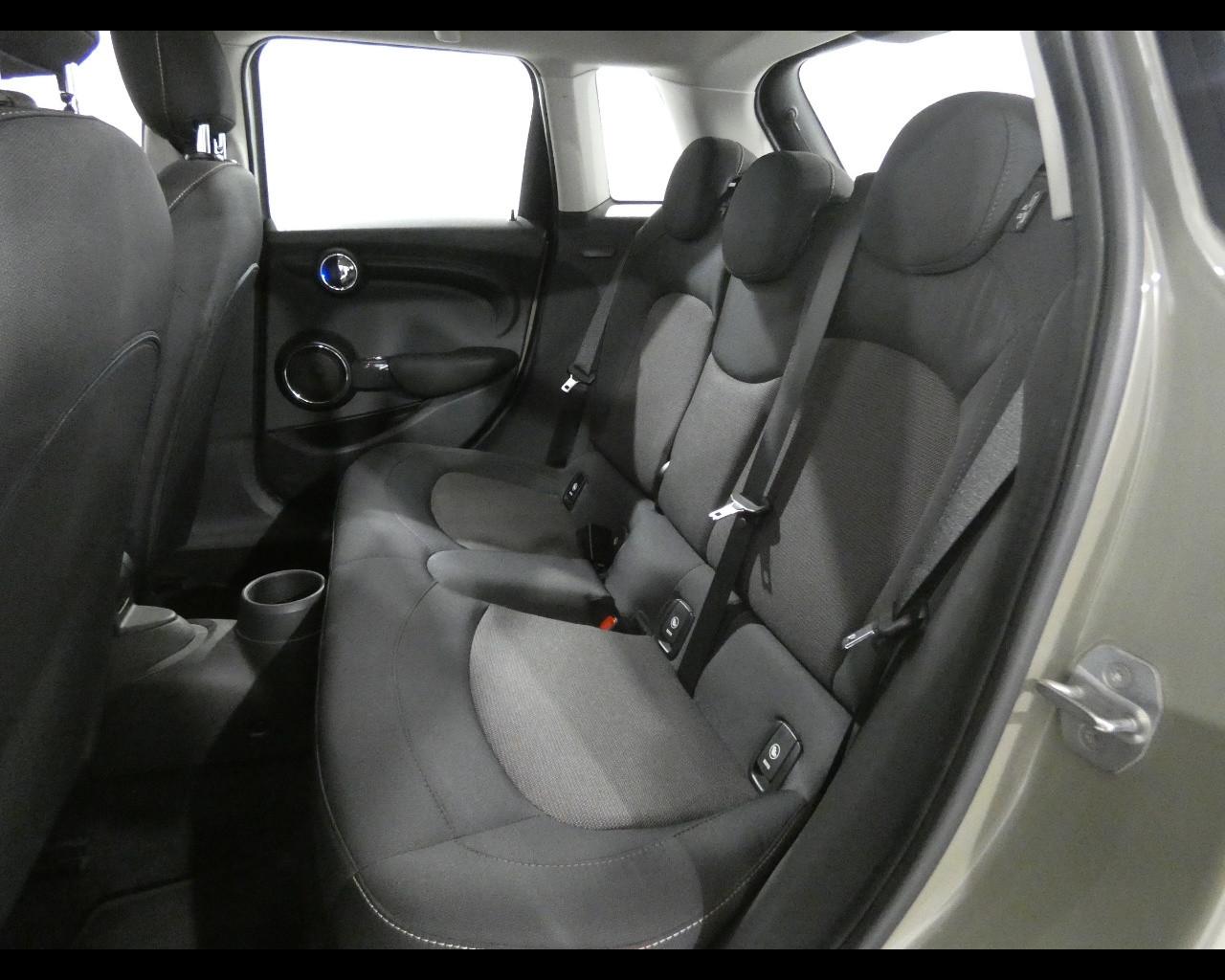 MINI Mini 5 porte (F55) - Mini 1.5 One D Hype 5 porte