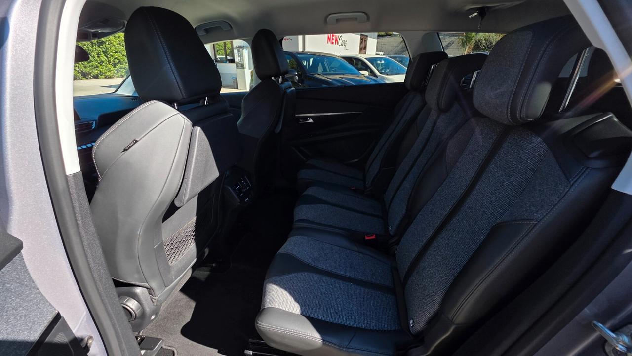 Peugeot 5008 BlueHDi 130 S&S Allure