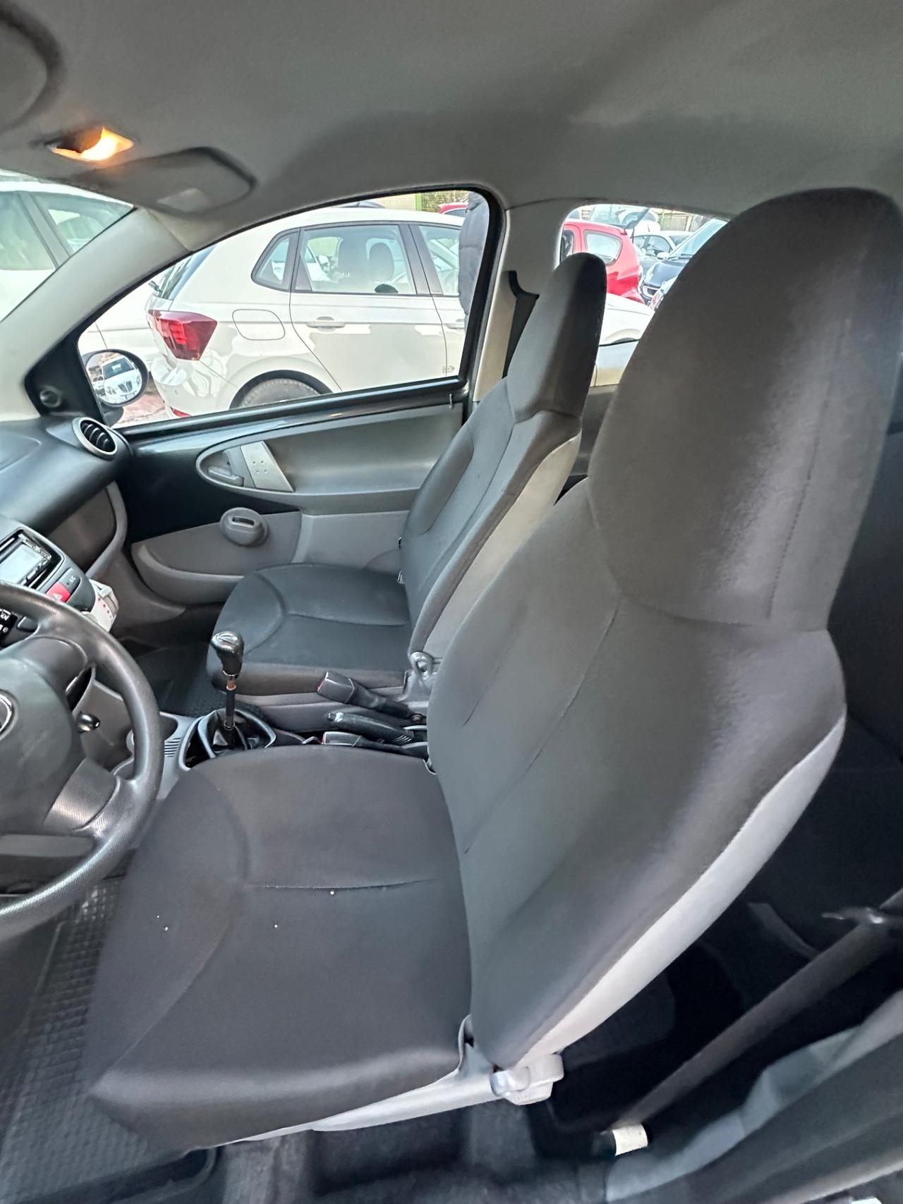 Toyota Aygo 1.0 12V VVT-i 3 porte