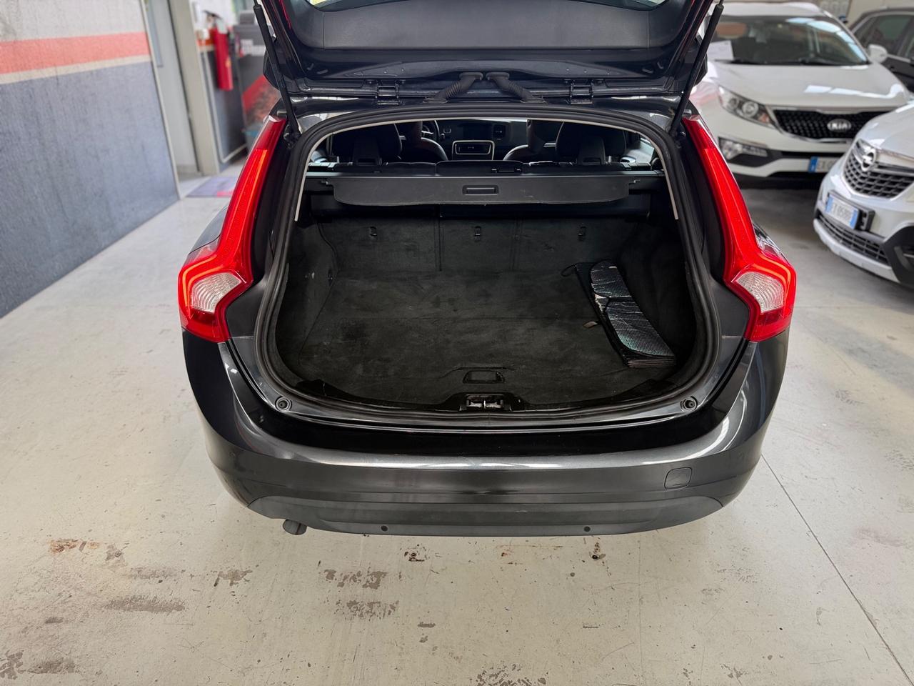 Volvo V60 D3 Geartronic Summum