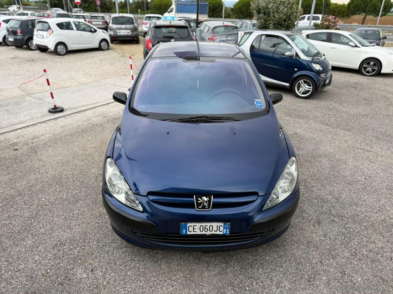 PEUGEOT 307 1.4 5p. XR