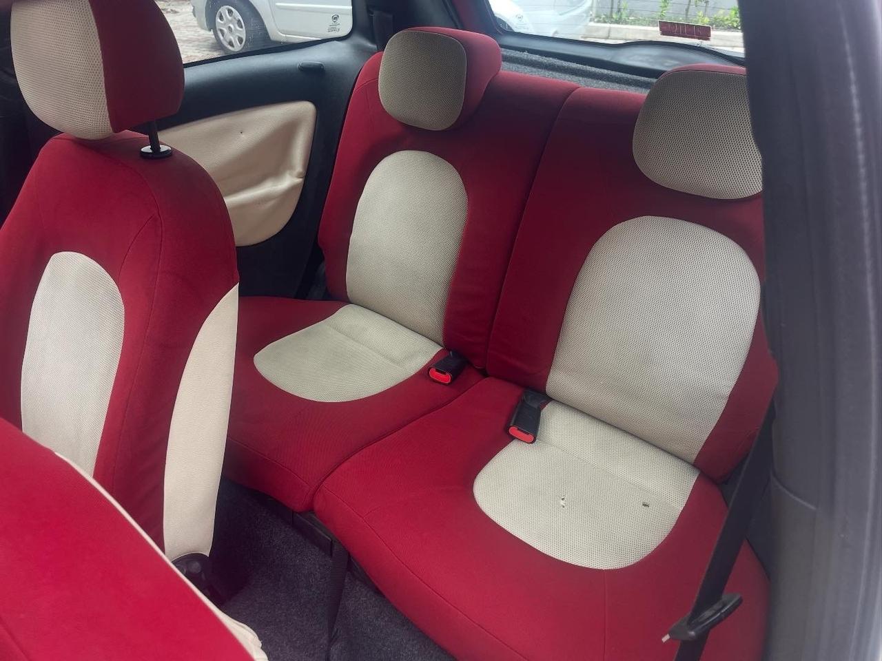 Lancia Ypsilon 1.4 16V Platino