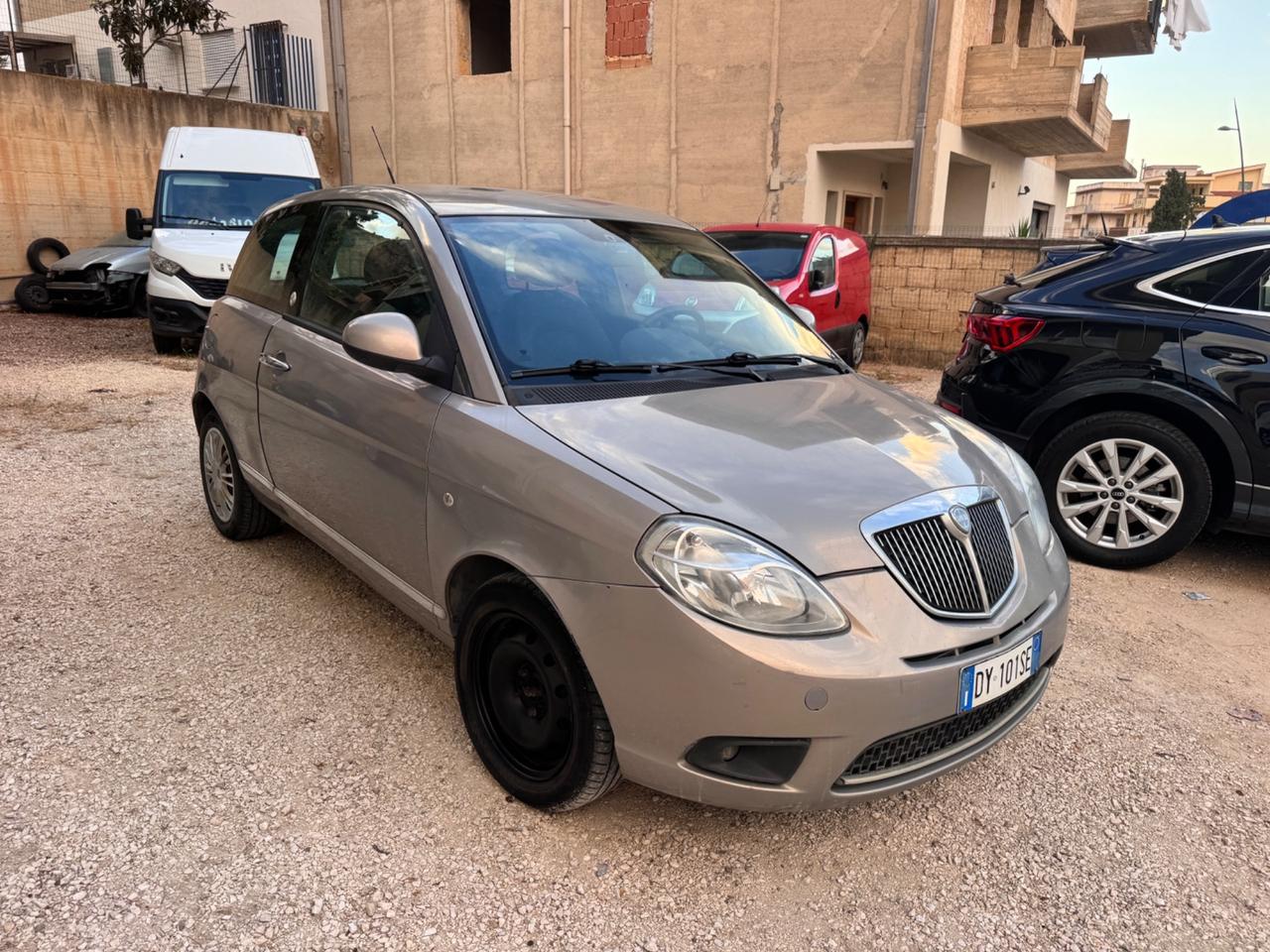 Lancia Ypsilon 1.4 Oro Ecochic GPL