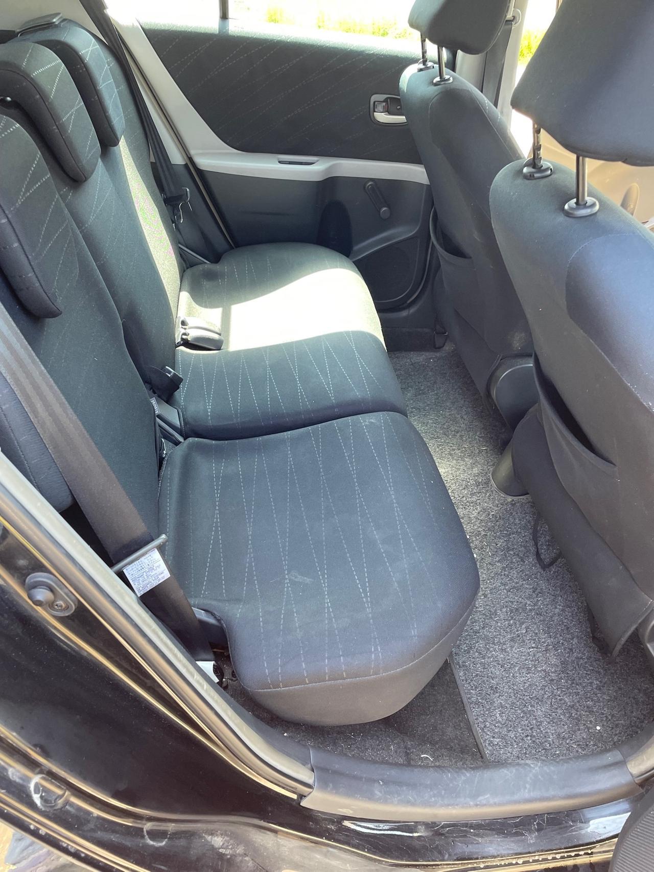 Toyota Yaris 1.3 5 porte Sol