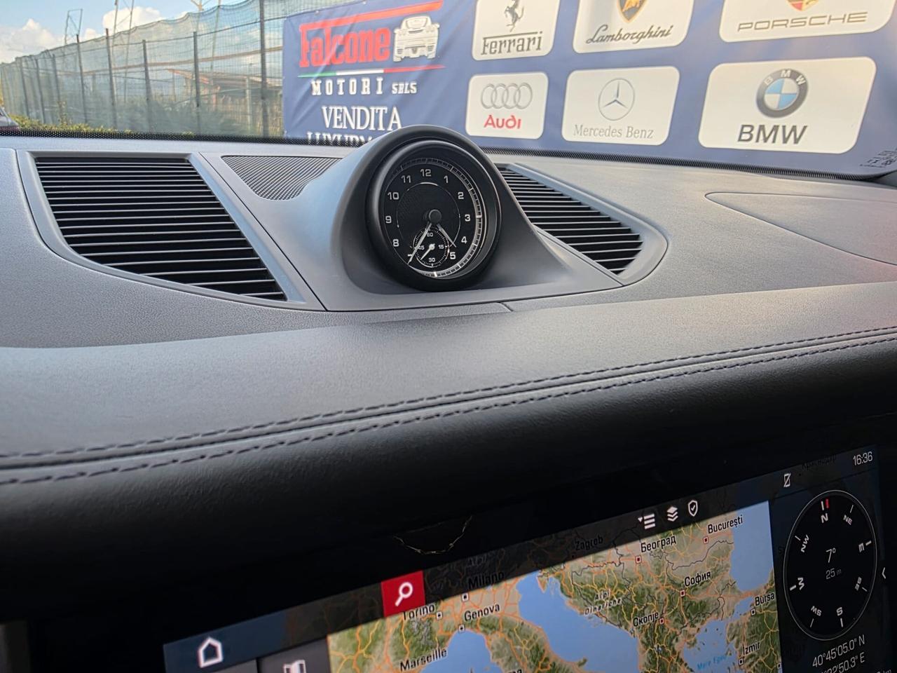 Porsche Macan Pasm Tetto Full