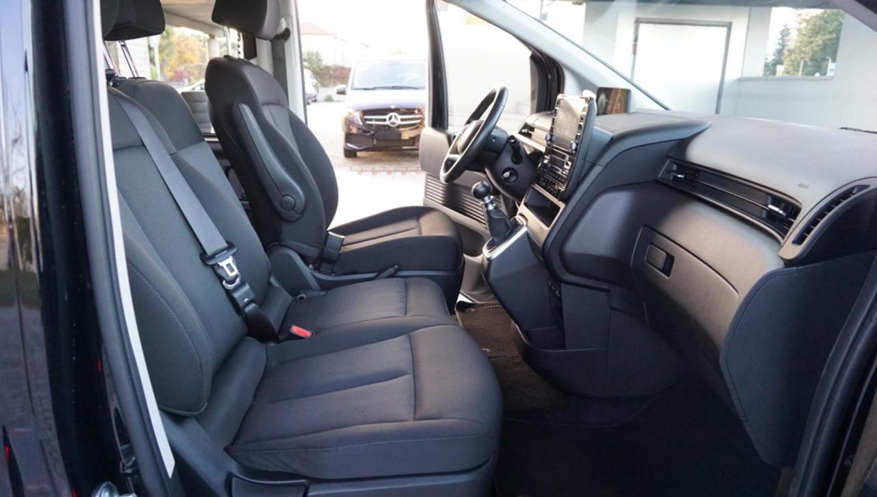 Hyundai STARIA 2.2 MT 2WD 9 posti Wagon