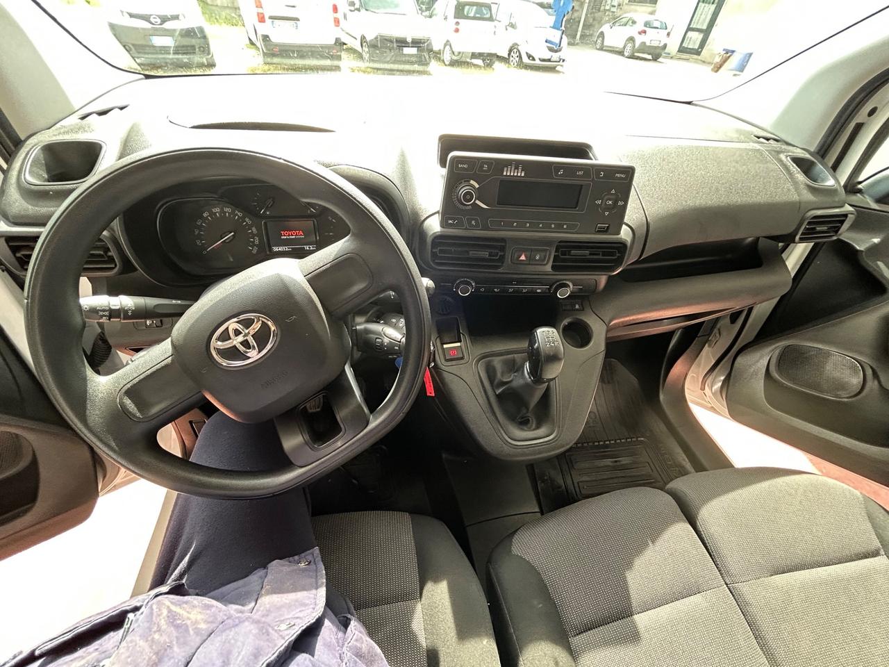 Toyota proace 3 posti