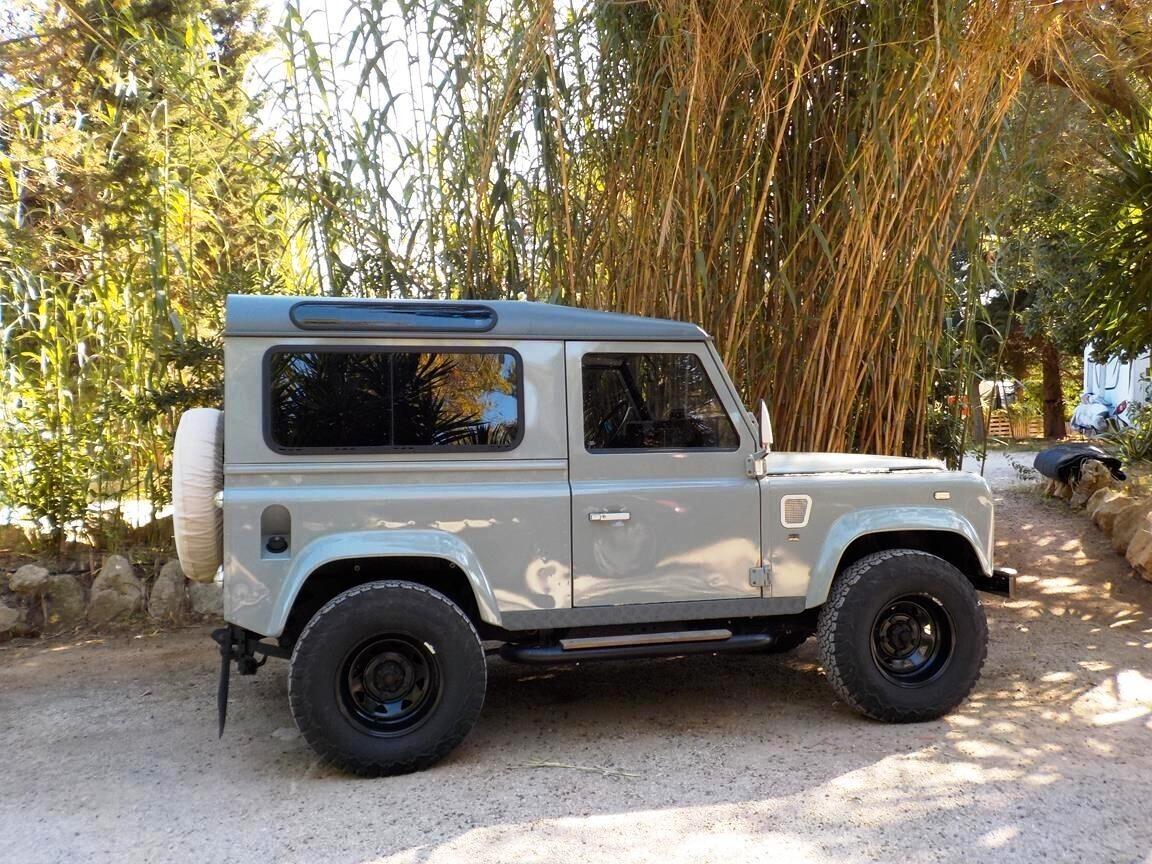 Land Rover Defender 90 2.5 Td5 Station Wagon SE