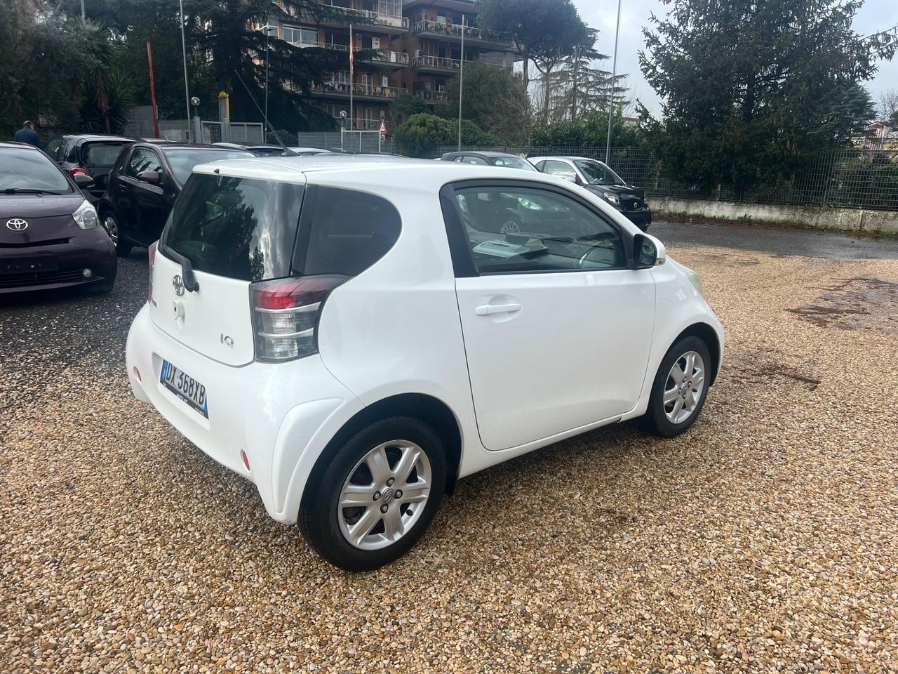 Toyota iQ 1.0 Multidrive