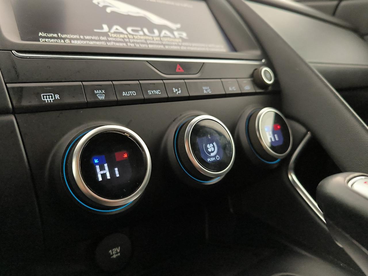 Jaguar E-Pace 2.0d i4 r-dynamic awd 150cv auto