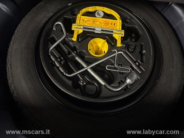 RENAULT Clio 1.2 3p. RT