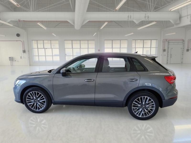 AUDI Q3 35 TDI S tronic Business