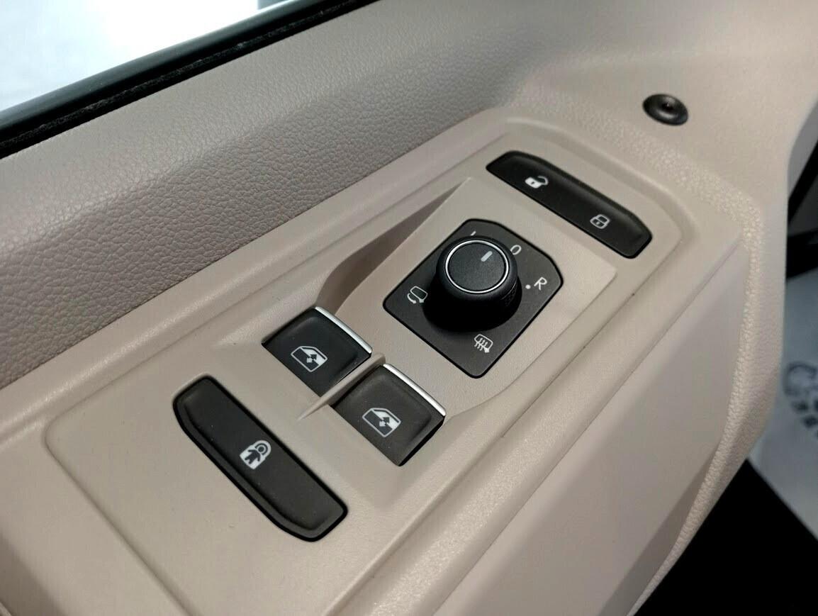 Volkswagen T7 Multivan 1.5 245cv PHEV 4MOTION 4X4 LIFE 7P PRONTA CONS