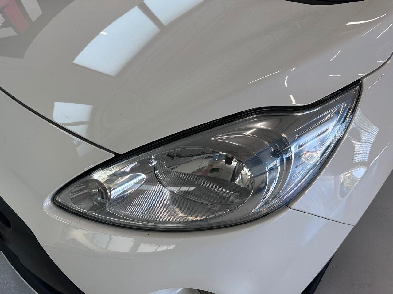 Ford Ka 1.2 Titanium s/esp,tcs 69cv E5