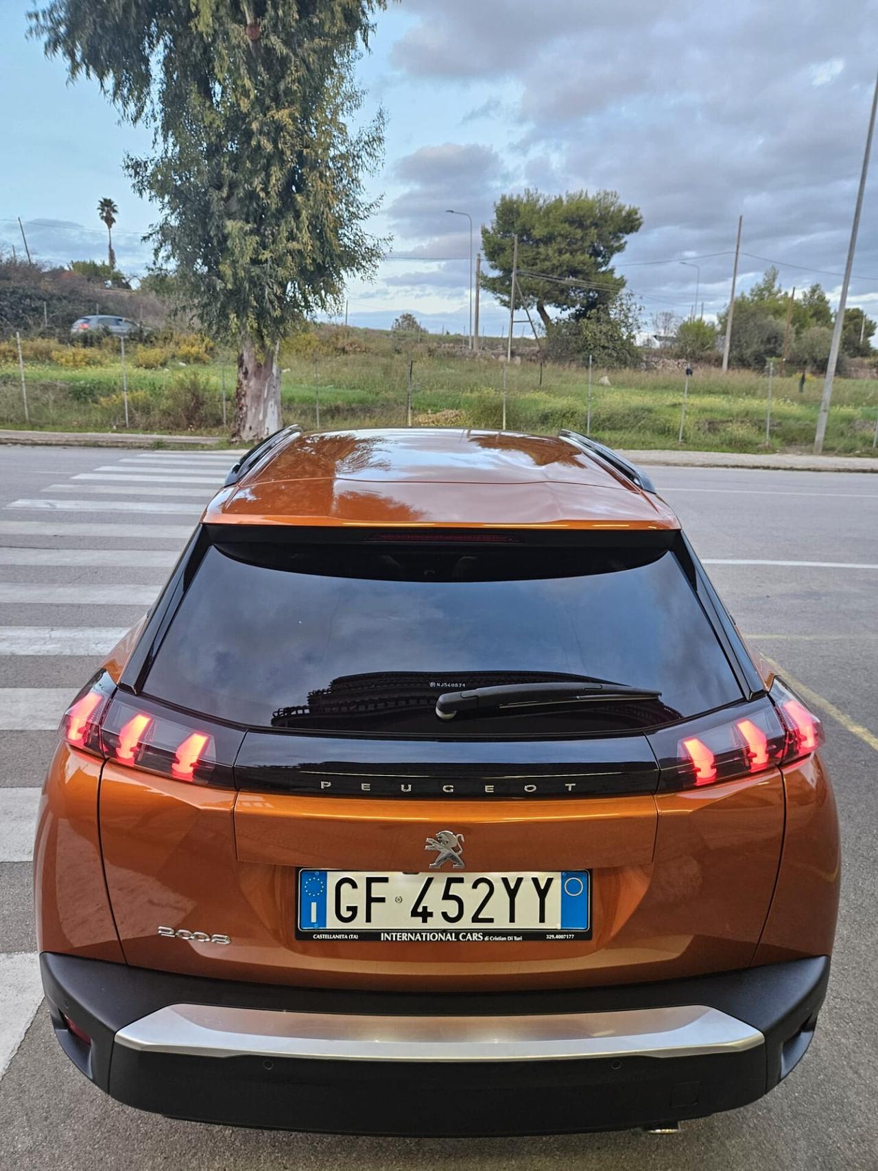 Peugeot 2008 1.5bluehdi Allure Pack110cv 2022 FULL