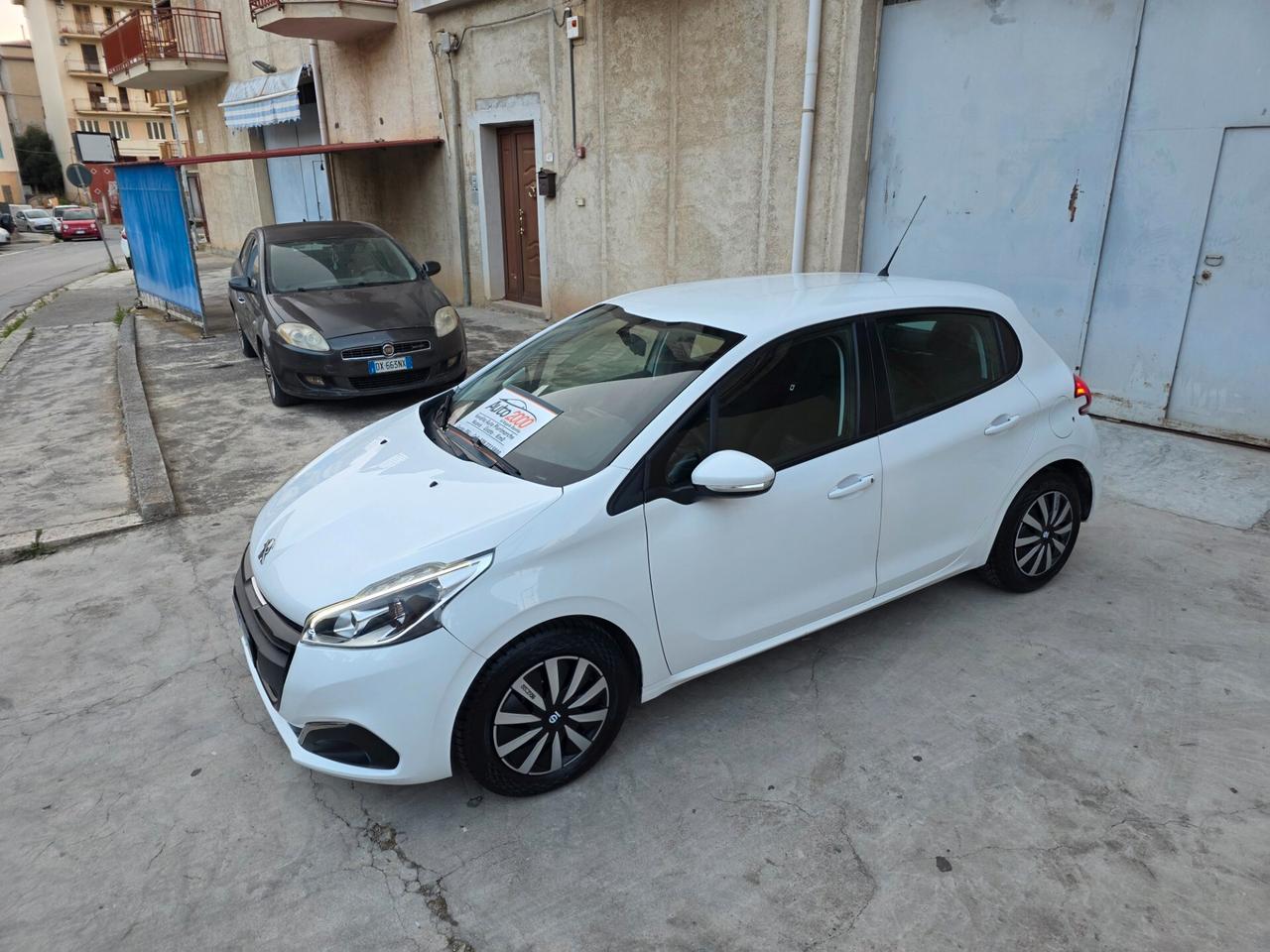 Peugeot 208 BlueHDi 75 5 porte Active