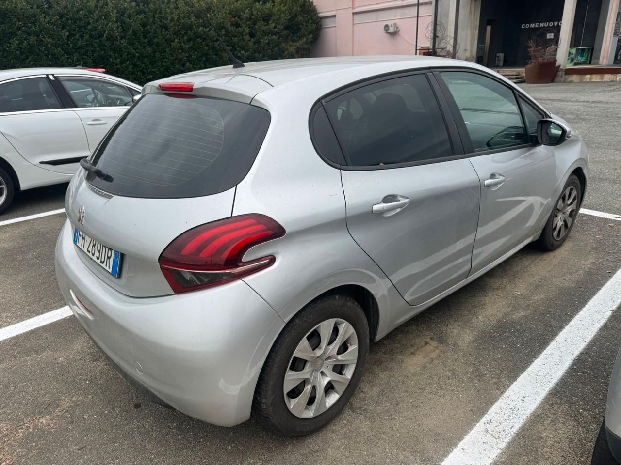 Peugeot 208 BlueHDi 75 5 porte Allure